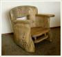 Niepowtarzalny fotel, wykonany z pnia